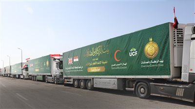  بيت الزكاة والصدقات يتلقى تبرعات بريطانية بـ11 شاحنة عملاقة لدعم الشعب الفلسطيني