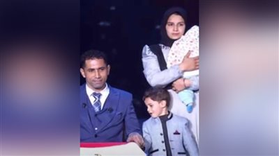 حسني عبد ربه: زوجتي البطل الحقيقي الذي منحني الحياة