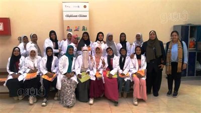 تنفيذ 8 برامج تدريبية للشباب والفتيات بالوحدة المتنقلة في أسوان (صور)