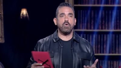 أمير كرارة يكشف مشكلة مي عز الدين ويوجه لها سؤالا علي الهواء (فيديو)