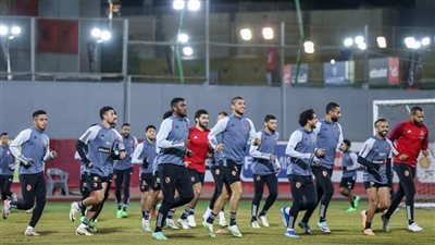 لاعبو الأهلي والجهاز الفني يهنئون الجماهير بحلول شهر رمضان (فيديو)