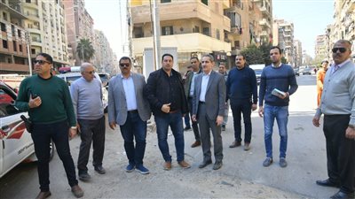 محافظ الغربية يتابع استكمال رصف شارع البحر بالمحلة الكبرى