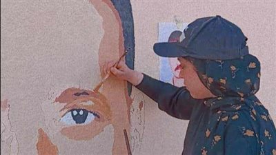 سارة طالبة آداب المنصورة: 