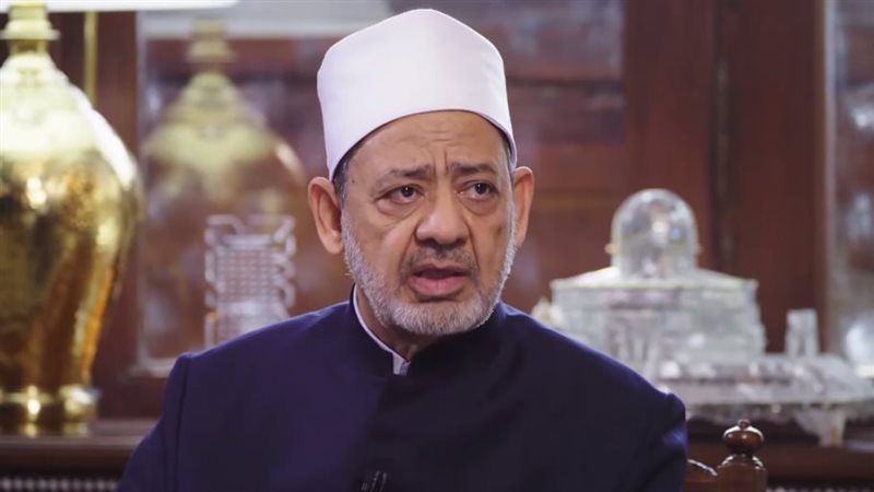  الدكتور أحمد الطيب