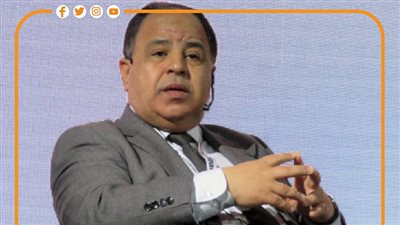 من 500 حتى 900 جنيه، قرار المالية بتعجيل زيادة الحوافز والعلاوت للعاملين بالدولة وزيادة المعاشات 