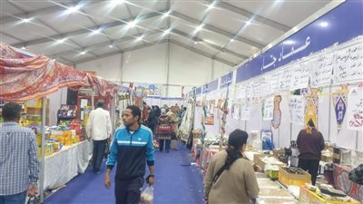 محافظ الجيزة يتابع حركة البيع والشراء بمعرض أهلا رمضان في العمرانية (صور)