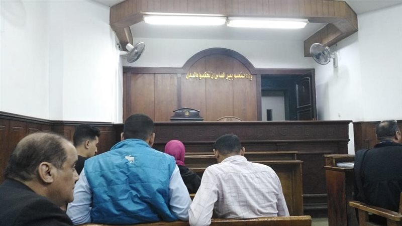 محاكمة متهمين 