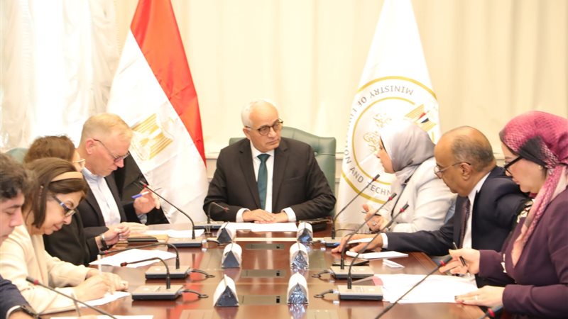 الدكتور رضا حجازي