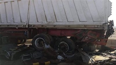 تعطل حركة المرور بطريق الزقازيق لانقلاب سيارة محملة بزيت طعام 