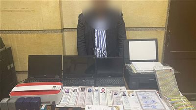 حبس مدير أكاديمية بتهمة النصب على المواطنين بالمعادي