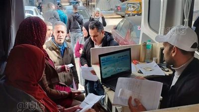 محافظ كفر الشيخ: إصدار 18 رخصة فورية من خلال سيارة المركز التكنولوجى المتنقل