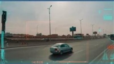 رادار المرور يلتقط 566 مخالفة تحدث في الهاتف أثناء القيادة خلال 24 ساعة