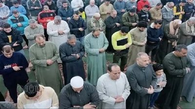 12 صورة ترصد صلاة التراويح في مساجد الشرقية