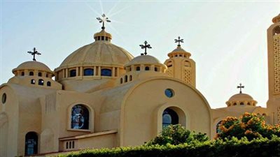 راهبات دير الأنبا بضابا يحتفلن بتجليس أسقف ايبارشية نجع حمادي، وأبناء الكنيسة يزغردون (فيديو)