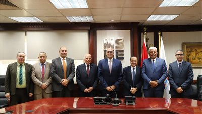 تنمية المشروعات: التعاون مع نقابتي الزراعيين والمعلمين لتدريب الشباب على المشروعات الزراعية 