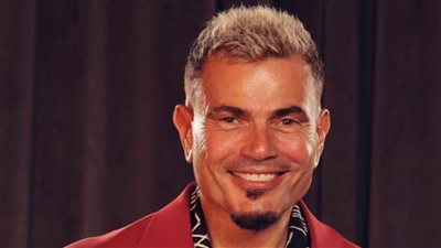 الكلمة الحلوة لـ عمرو دياب تتخطى 100 مليون مشاهدة في 72 ساعة فقط