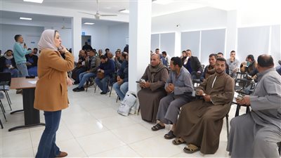 وزير العمل: هدفنا توفير فرص عمل حقيقية في الداخل والخارج (فيديو)