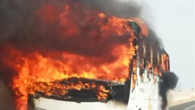 انتداب المعمل الجنائى لبيان سبب حريق أتوبيس في عين شمس