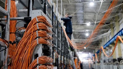 عطل بكابلات بحرية غرب أفريقيا يقطع الإنترنت عن دول بالقارة السمراء