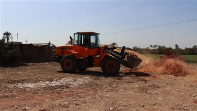 إزالة شونة مواد بناء ضمن أعمال الموجة 22 لمواجهة التعديات بالقليوبية 