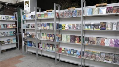 هيئة الكتاب تطلق فعالياتها الرمضانية بإتاحة إصدارات مخفضة في منفذ المعرض الدائم (صور)