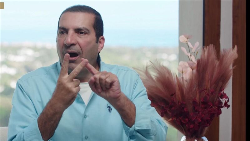 الدكتور عمرو خالد،