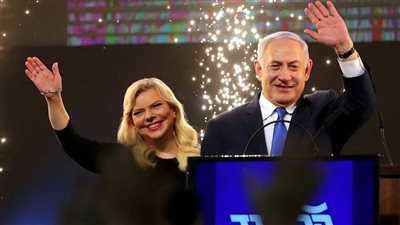 شربت كحوليات بـ 150 ألف دولار، زوجة نتنياهو تثير غضب إعلام الاحتلال