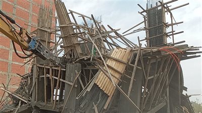 إزالة عدد من مخالفات البناء في حملة بالشروق