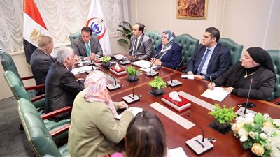 وزير الصحة يبحث تصدير الدواء والمستحضرات الطبية للدول الأفريقية