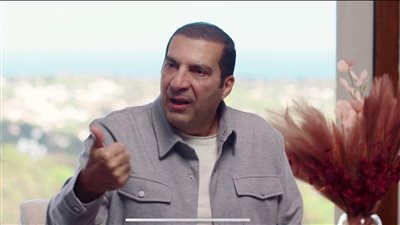 طريقة ربانية من عمرو خالد لطرد الإحباط واليأس وفتح أبواب الفرج (فيديو)