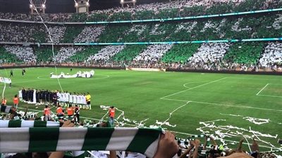 قبل ساعات من المباراة، جماهير أهلي جدة أمام ملعب مباراة السد القطري 