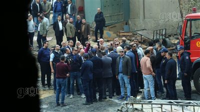 رئيس الوزراء يتفقد موقع حريق استديو الأهرام 