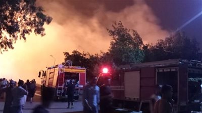 16 سيارة إطفاء للسيطرة على حريق ستوديو الأهرام، والأهالي يهربون إلى الشارع بعد امتداد النيران (فيديو)