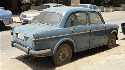 لو عندك سيارة مركونة بالشارع، كيف تتعامل معها الحكومة بعد تعديل قانون المرور؟ 