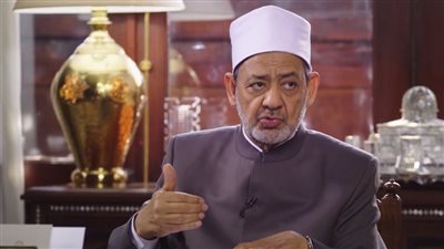 هل يتمتع الكفار والظالمون بلطف الله؟ شيخ الأزهر يجيب (فيديو)