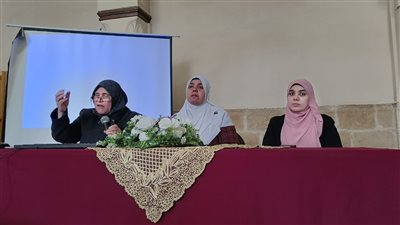  ملتقى رمضانيات نسائية بالجامع الأزهر يبين فوائد التجارة مع الله