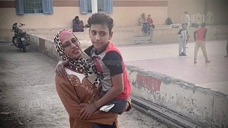 الام تحمل بكر يوميا