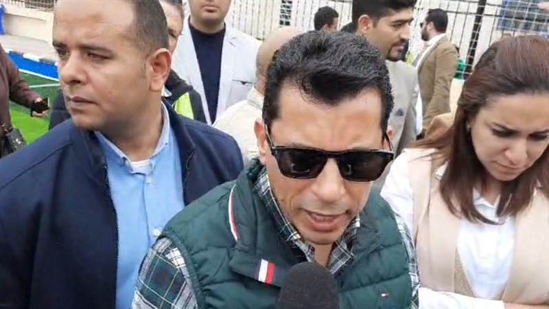 وزير الشباب والرياضة