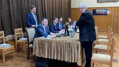 السفارة الروسية بالقاهرة تفتح أبوابها لاستقبال الناخبين (صور)