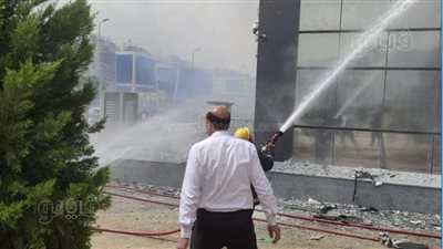 مصدر: لا إصابات في حريق المول التجاري بالتجمع الخامس 