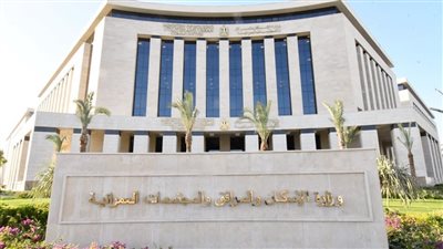 طرح محال وصيدليتين ومخبز واستغلال أماكن انتظار المركبات بالمزاد العلني بالعبور الجديدة