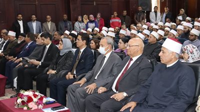 محافظ القليوبية يشهد احتفالية مرور 1084 عاما على تأسيس الجامع الأزهر (صور)