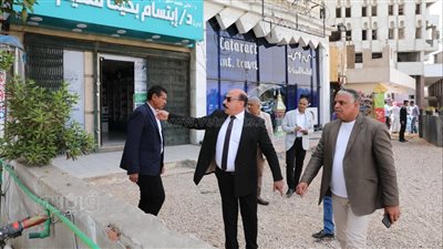 محافظ أسوان يقود حملة لإزالة التعديات والإشغالات (صور)