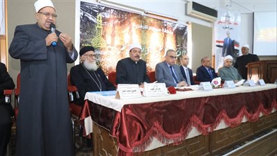 محافظ سوهاج يشهد الاحتفال بالذكرى الـ 1084 لتأسيس الجامع الأزهر 