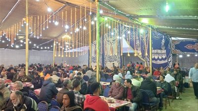  رمضان خيره واسع، سفرة العيلة مائدة رحمن توزع 5 آلاف وجبة، وحملة إفطار مسافر توزع 1500 وجبة بالإسكندرية (صور)