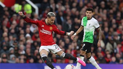 مانشستر يونايتد يصعد لنصف نهائي كأس الاتحاد الإنجليزي بعد فوزه على ليفربول 3/4