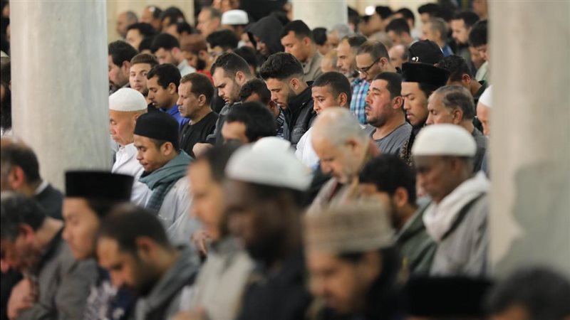 صلاة التراويح بالجامع
