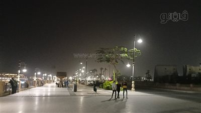 عواصف ترابية خفيفة تجتاح محافظة الأقصر (بث مباشر)