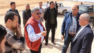 رئيس جهاز مدينة السادات يتفقد مشروعات رفع كفاءة الطرق والكهرباء