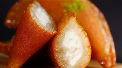 طريقة عمل القطايف بالكريمة، حلوى مميزة تسعد الصائمين على الإفطار 